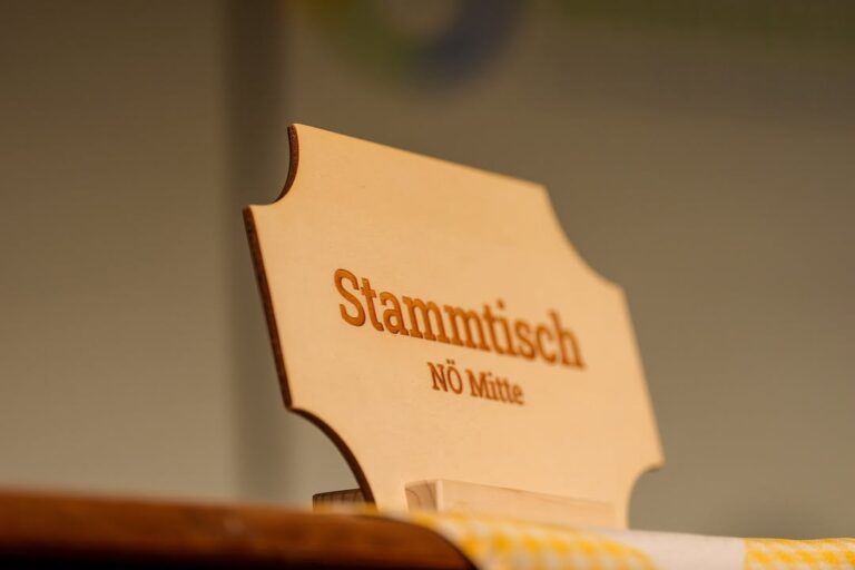 Beim gestrigen Stammtisch der @dorf.stadt.noe - & Stadterneuerung in Langenlebarn drehte sich alles um digitale Chancen,...