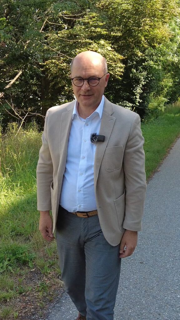 Hausverstand statt Bürokratielawine! 🌿⚖️ Die EU-Renaturierungsverordnung sorgt in Niederösterreich für große Sorgen: Me...